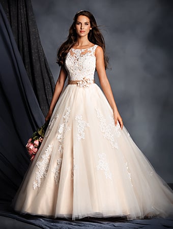 Extrawedding Dresses for Inverted Triangle