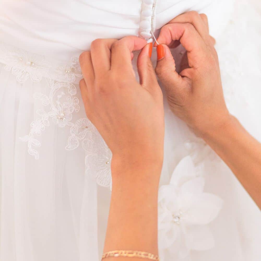 Tailored to Perfection: 3 Essential Tips for Seamless Wedding Dress  Alterations!