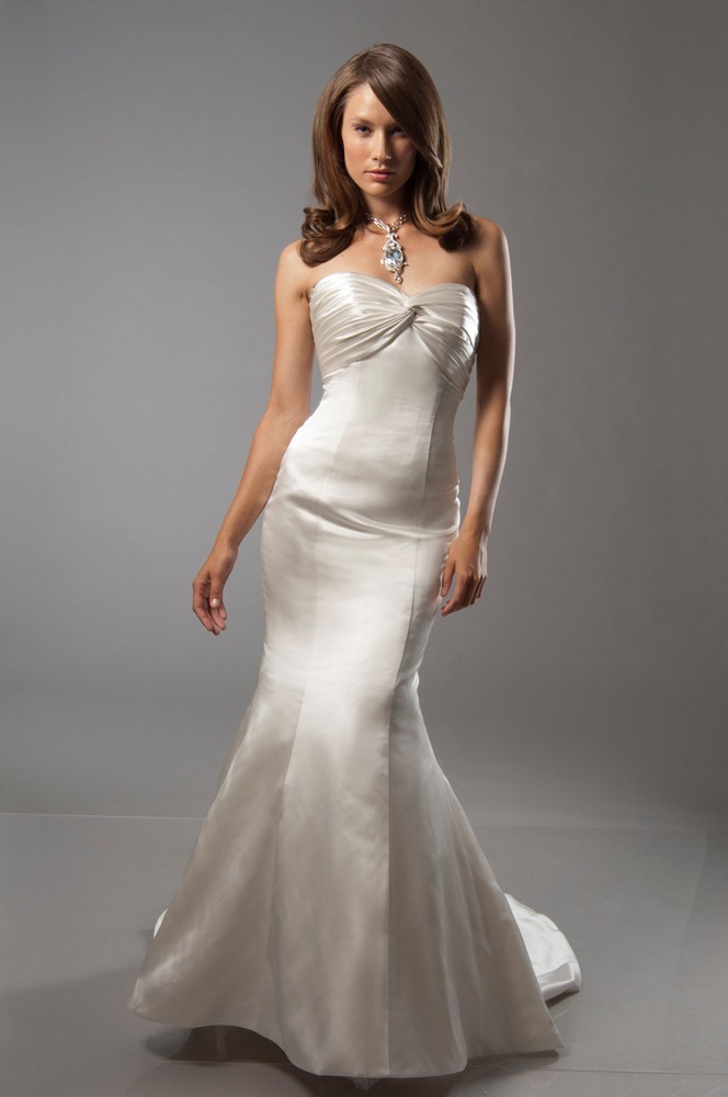 Wedding Dress - Alfred Sung BRIDAL - 6865 | AlfredSung Bridal Gown