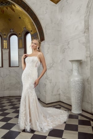 Wedding Dress - Casablanca Bridal Collection: 2583 - Cecily | CasablancaBridal Bridal Gown