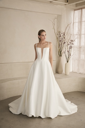 Wedding Dress - LeBlanc Bridal Collection: LE151 - Dion | LeBlanc Bridal Gown