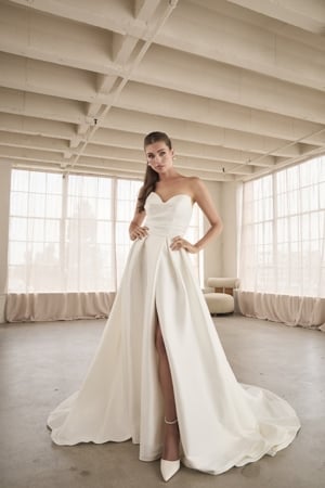 Wedding Dress - LeBlanc Bridal Collection: LE156 - Lorraine | LeBlanc Bridal Gown