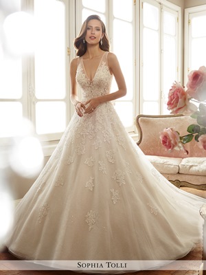 Wedding Dress - Sophia Tolli SPRING 2017 Collection - Y11701 Ciel | SophiaTolliByMonCheri Bridal Gown