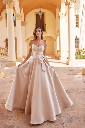 Wedding Dress - Martin Thornburg Bridal Collection: MT3221 - Aspyn | MartinThornburg Bridal Gown