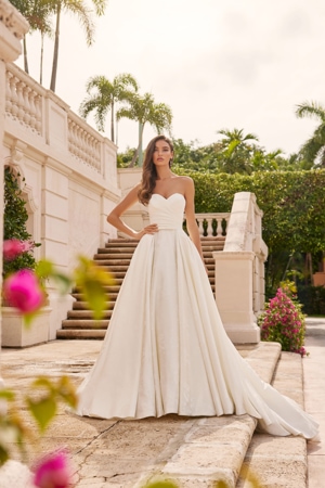 Wedding Dress - Martin Thornburg Bridal Collection: MT3231 - Finn | MartinThornburg Bridal Gown