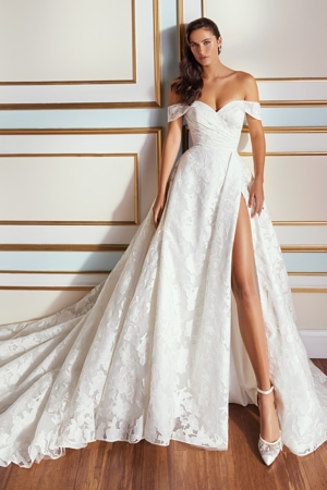 Wedding Dress - Martin Thornburg Bridal Collection: MT5113 - Gazelle | MartinThornburg Bridal Gown