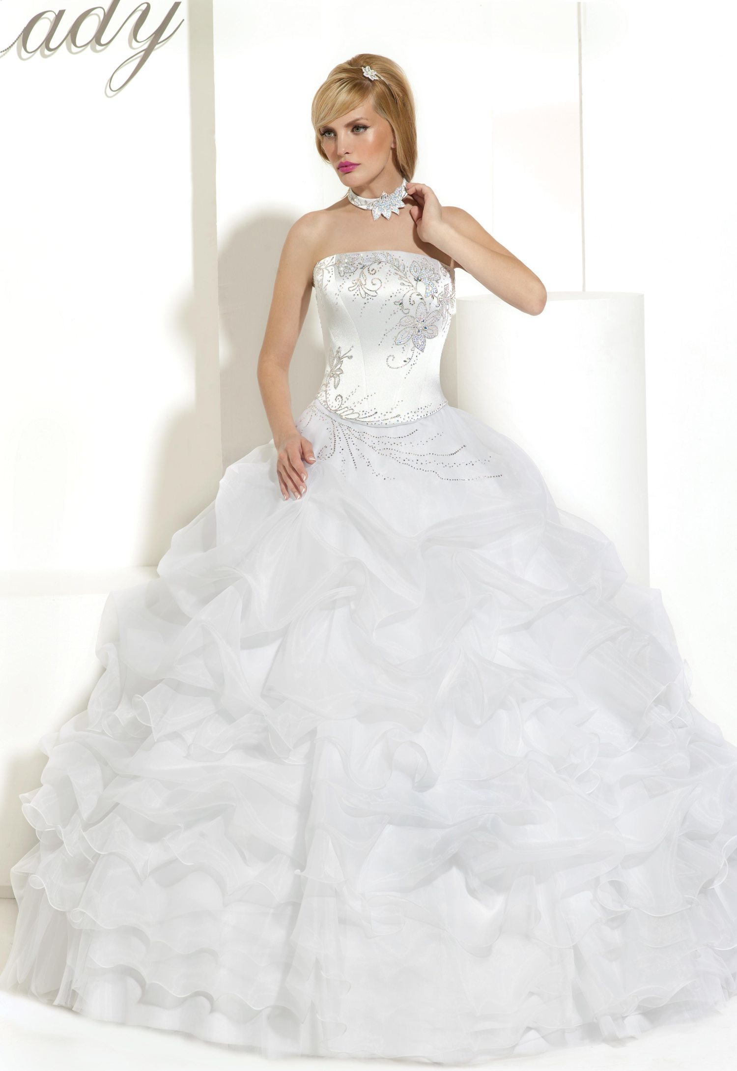 Wedding Dress - Lady Valeria - Lady Valeria Skirt - Lady Valeria Necklace